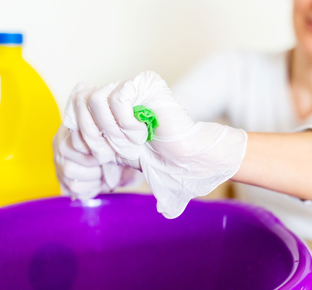 Desinfectá tu ropa en tres pasos